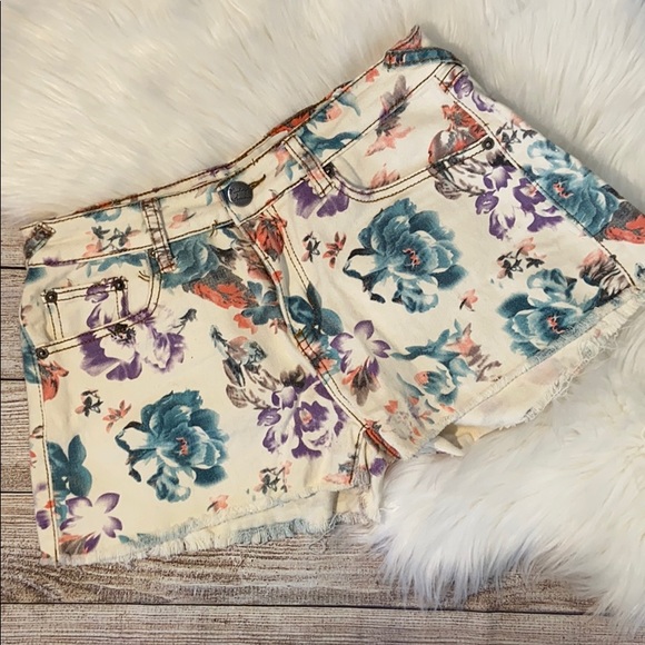 Vintage Havana Pants - Vintage Havana denim cut off shorts floral large